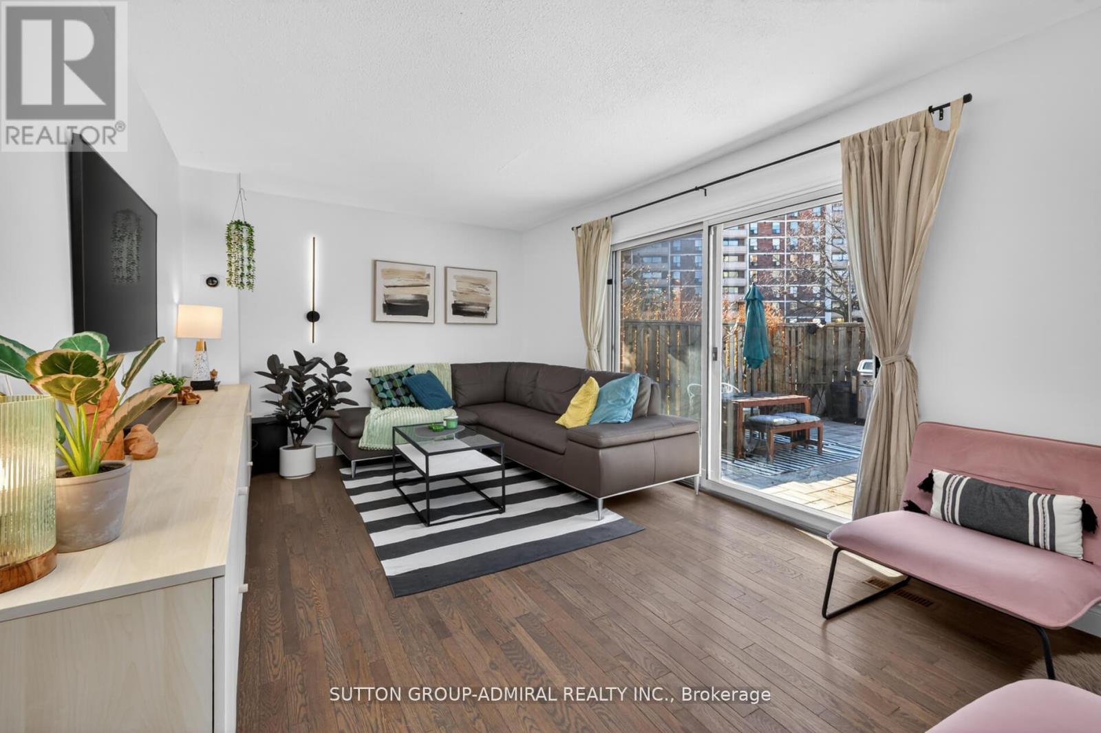 118 - 3175 KIRWIN AVENUE, Mississauga (Cooksville), Ontario, L5A3M4 — Photo 5