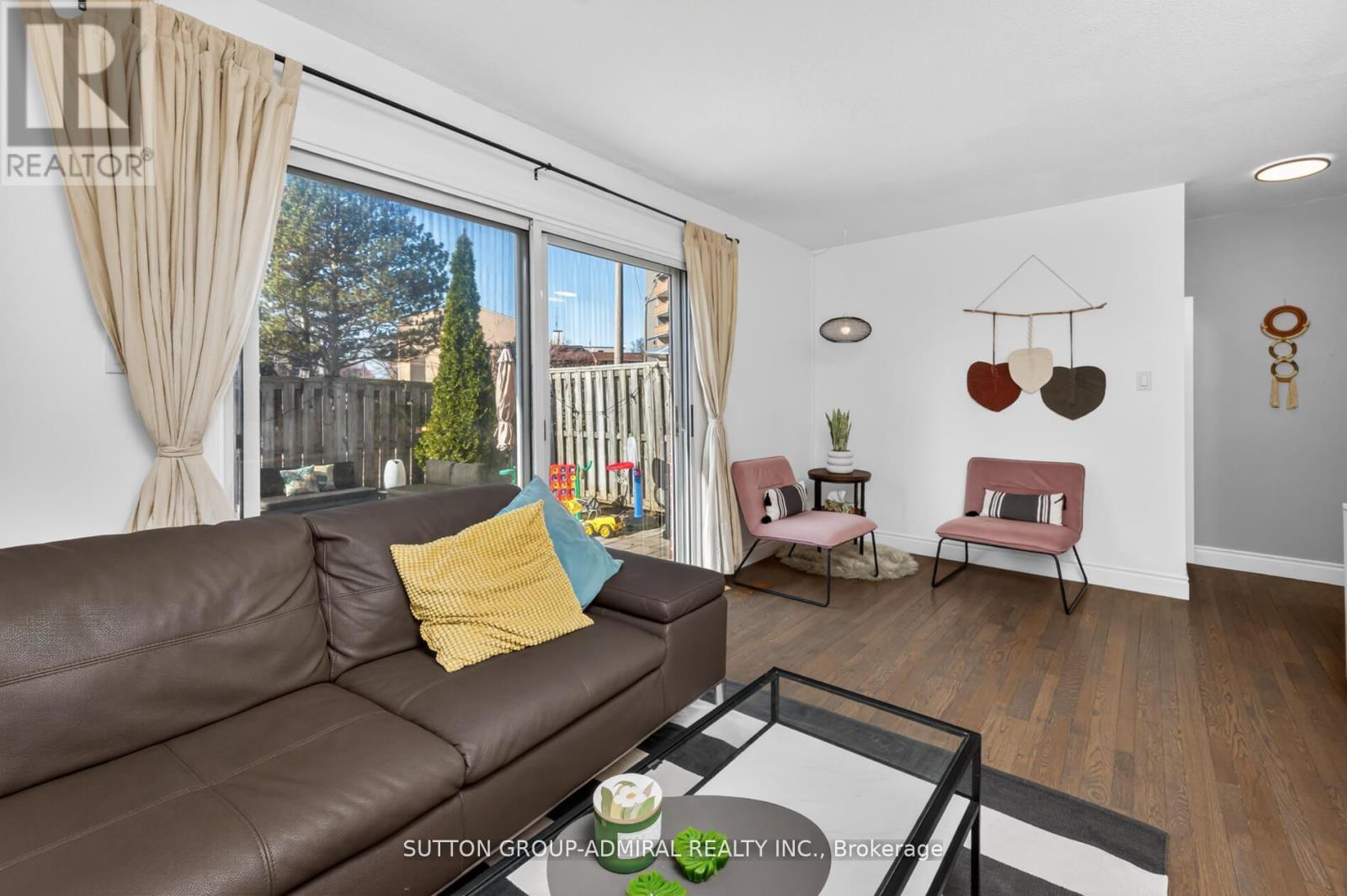 118 - 3175 KIRWIN AVENUE, Mississauga (Cooksville), Ontario, L5A3M4 — Photo 7