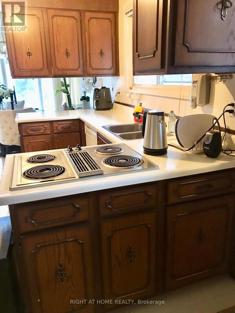 21 MITRE PLACE, Toronto (Kingsview Village-The Westway), Ontario, M9R3C5 — Photo 12