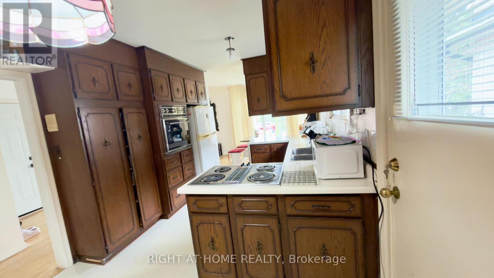 21 MITRE PLACE, Toronto (Kingsview Village-The Westway), Ontario, M9R3C5 — Photo 13