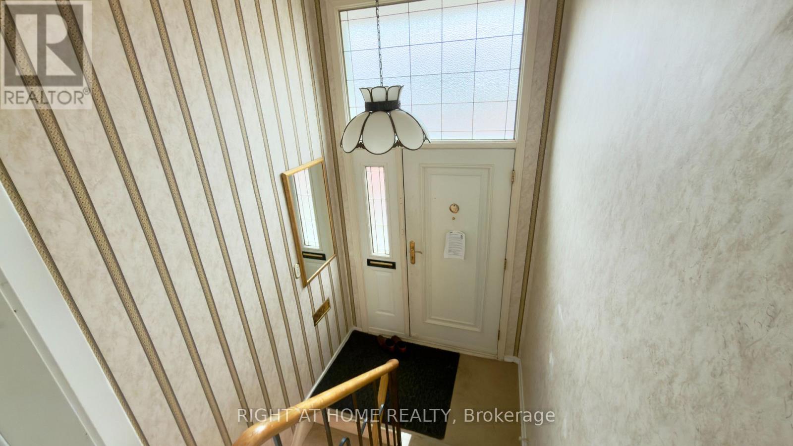 21 MITRE PLACE, Toronto (Kingsview Village-The Westway), Ontario, M9R3C5 — Photo 5