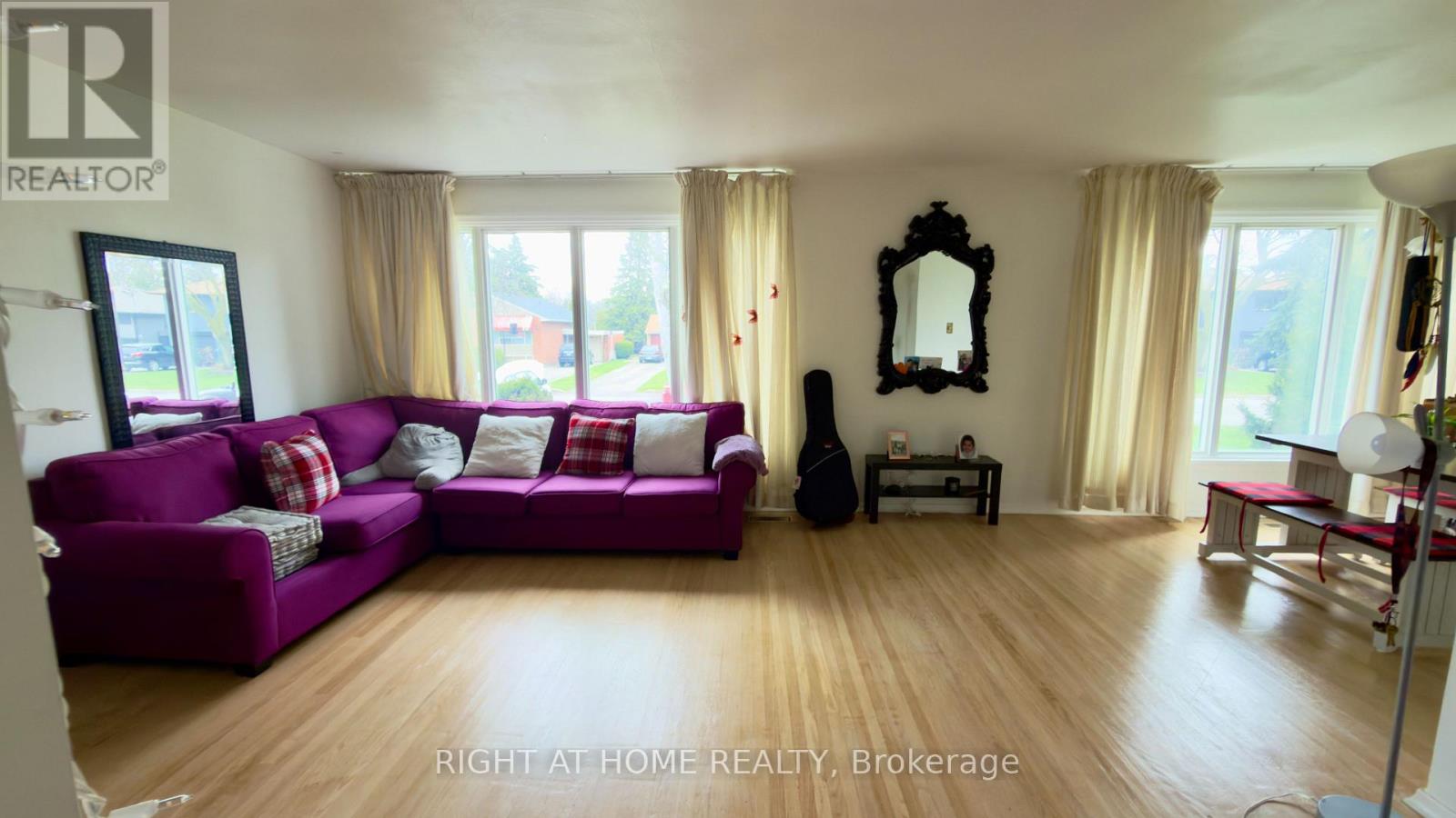 21 MITRE PLACE, Toronto (Kingsview Village-The Westway), Ontario, M9R3C5 — Photo 7