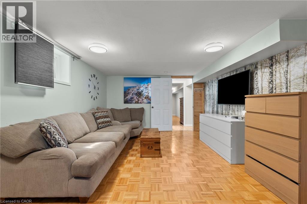 135 PARKDALE Avenue S, Hamilton, Ontario, L8K6K4 — Photo 21