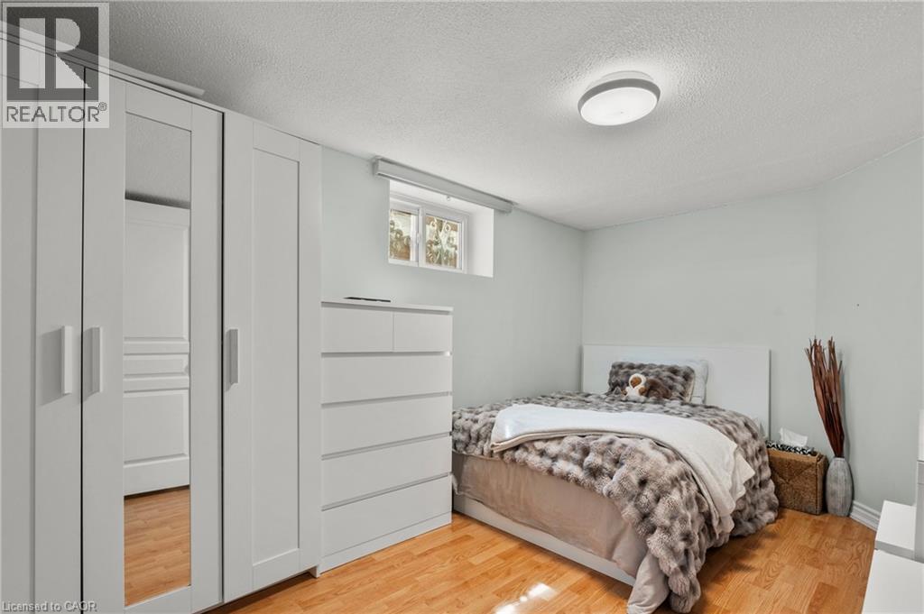 135 PARKDALE Avenue S, Hamilton, Ontario, L8K6K4 — Photo 25