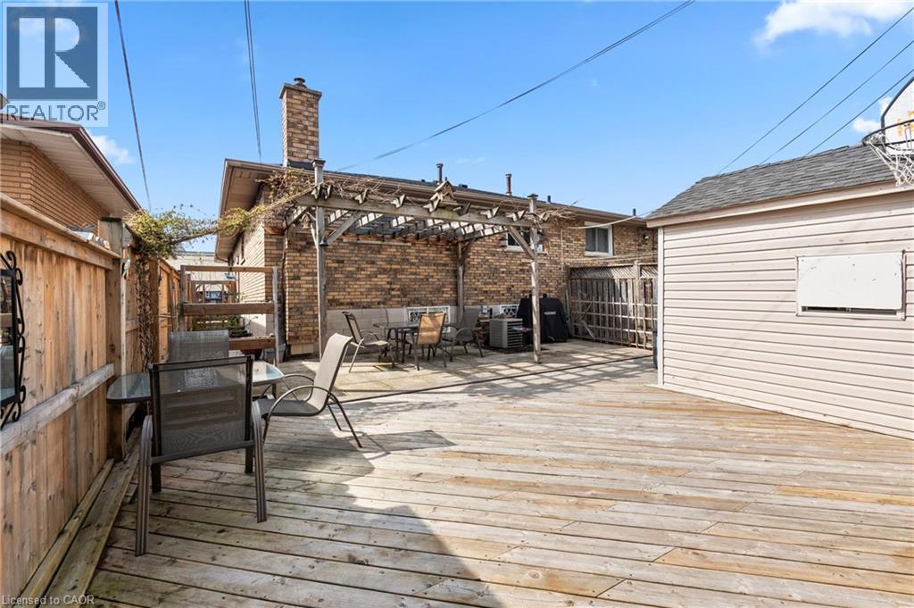 135 PARKDALE Avenue S, Hamilton, Ontario, L8K6K4 — Photo 27