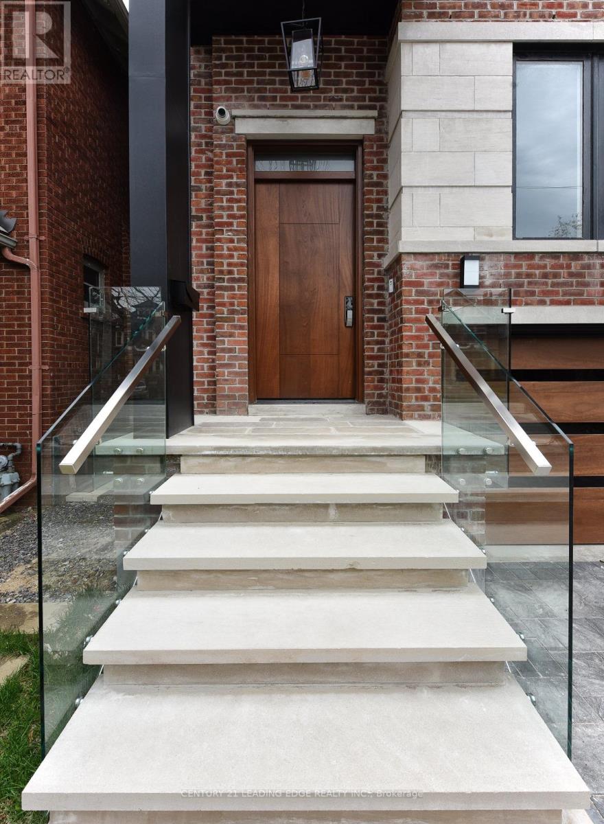 119 STIBBARD AVENUE, Toronto (Mount Pleasant East), Ontario, M4P2B9 — Photo 3