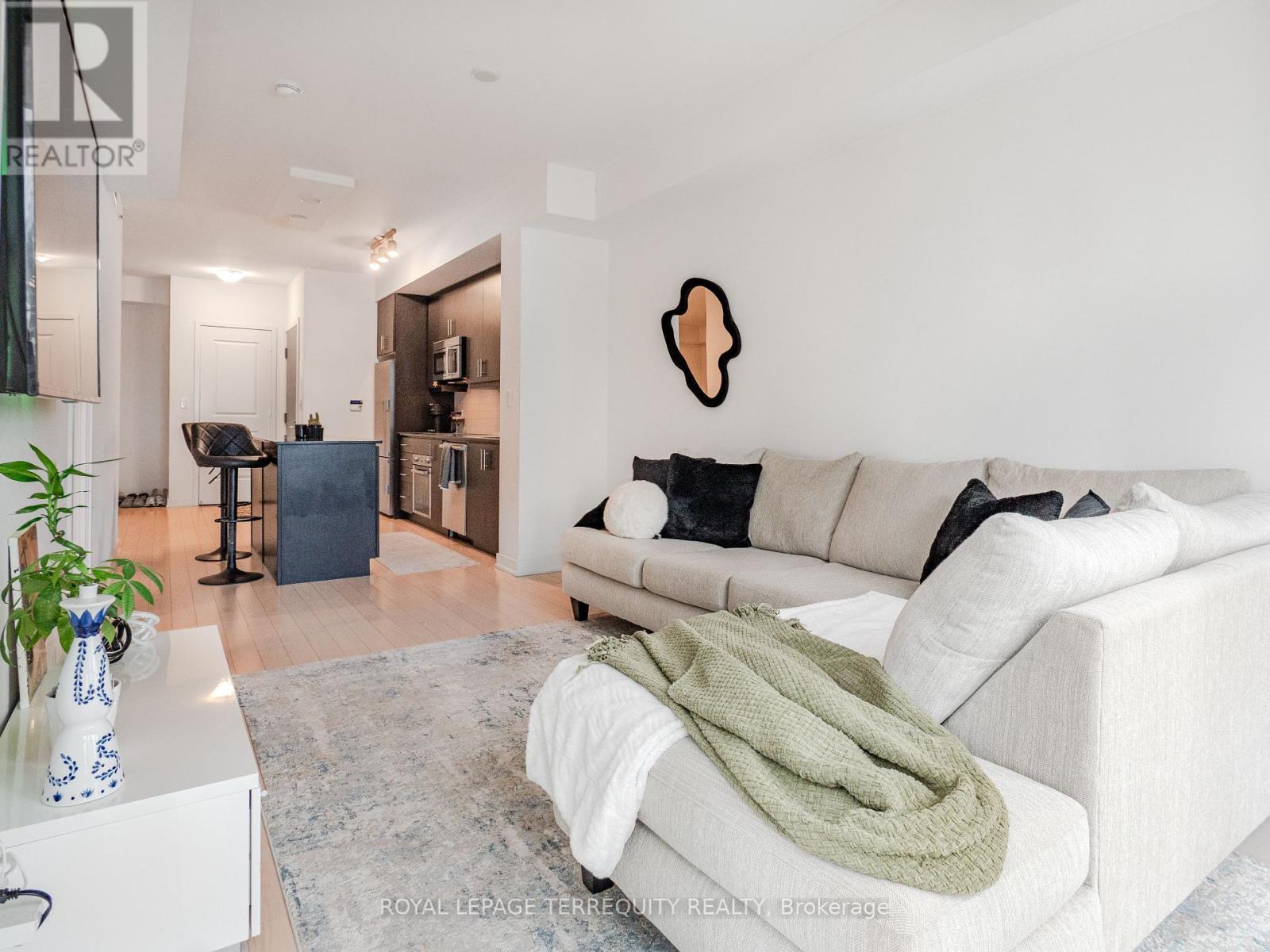 1009 - 1 THE ESPLANADE, Toronto (Waterfront Communities), Ontario, M5E0A8 — Photo 4