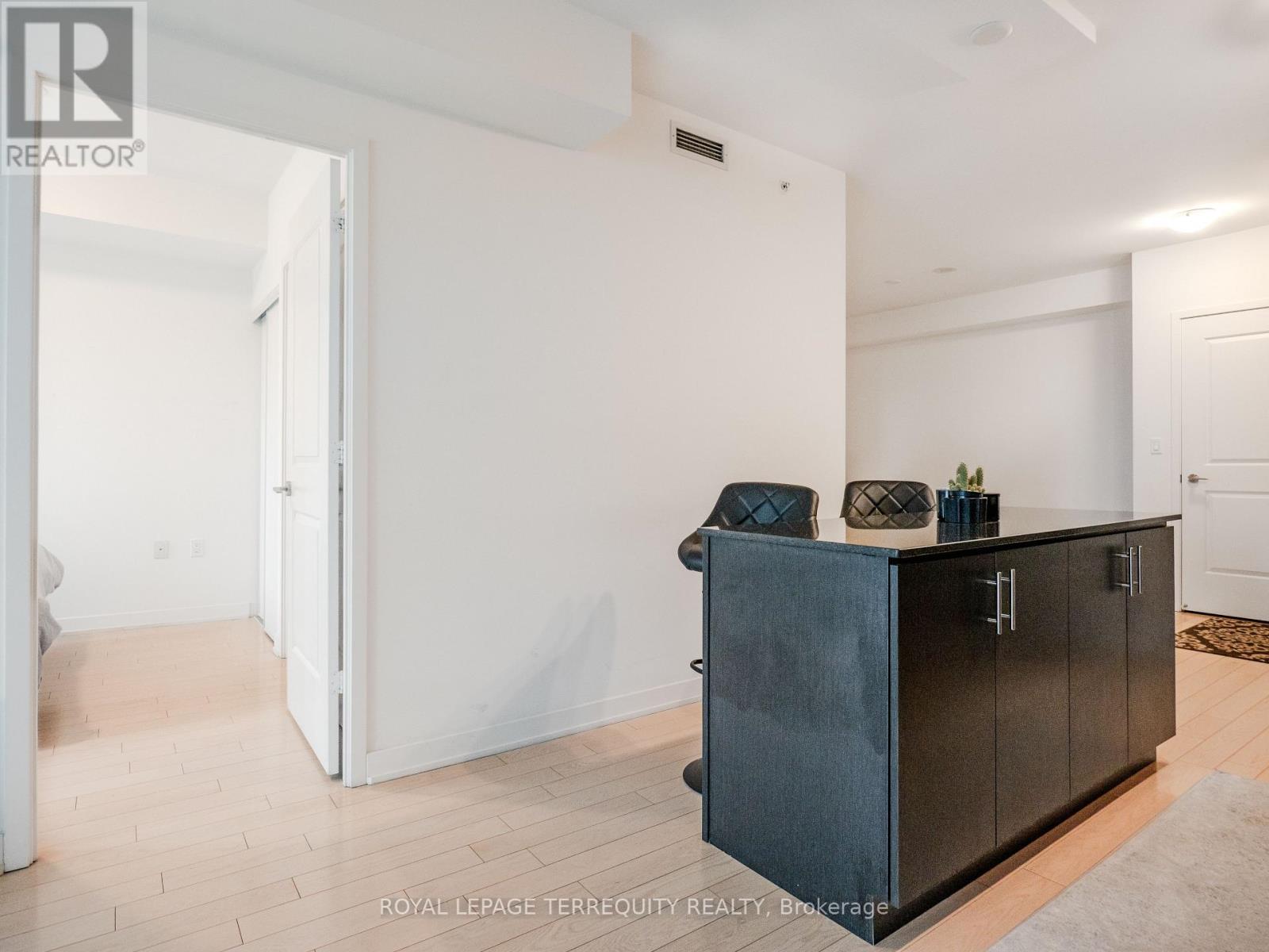 1009 - 1 THE ESPLANADE, Toronto (Waterfront Communities), Ontario, M5E0A8 — Photo 8