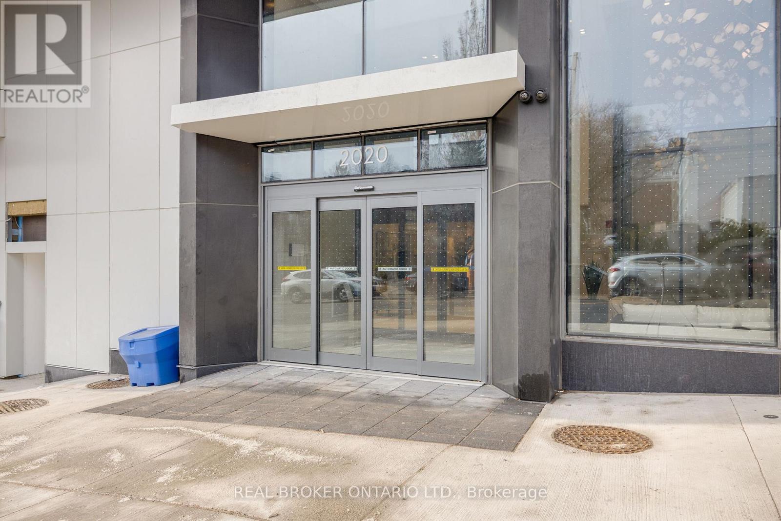 311 - 2020 BATHURST STREET, Toronto (Humewood-Cedarvale), Ontario, M5R3H4 — Photo 2