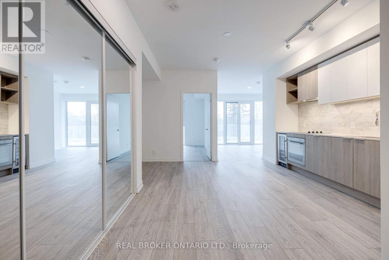 311 - 2020 BATHURST STREET, Toronto (Humewood-Cedarvale), Ontario, M5R3H4 — Photo 5