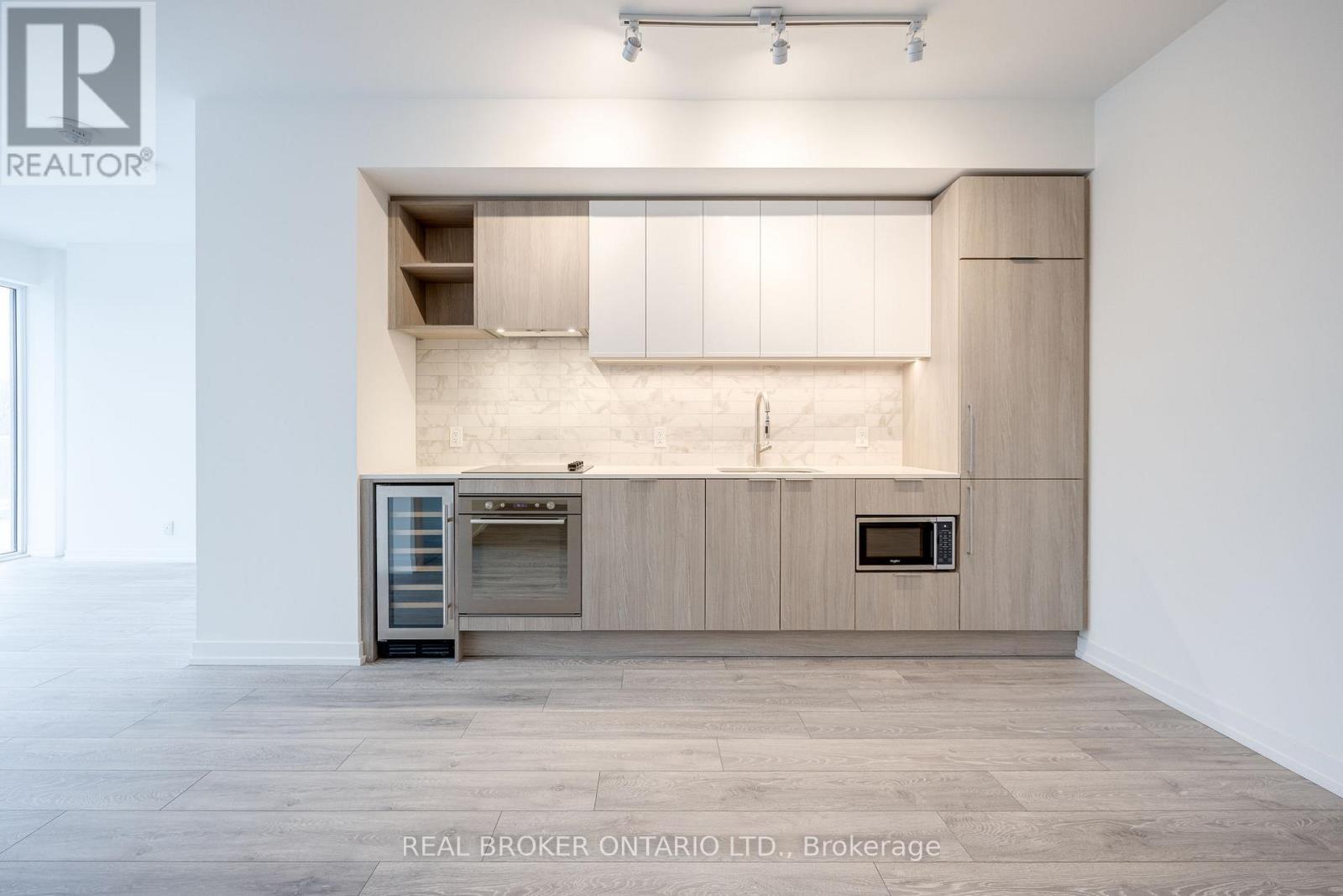 311 - 2020 BATHURST STREET, Toronto (Humewood-Cedarvale), Ontario, M5R3H4 — Photo 7