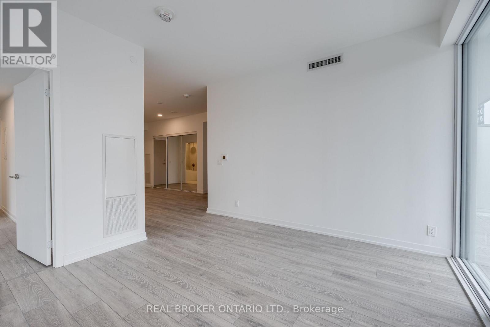 311 - 2020 BATHURST STREET, Toronto (Humewood-Cedarvale), Ontario, M5R3H4 — Photo 8