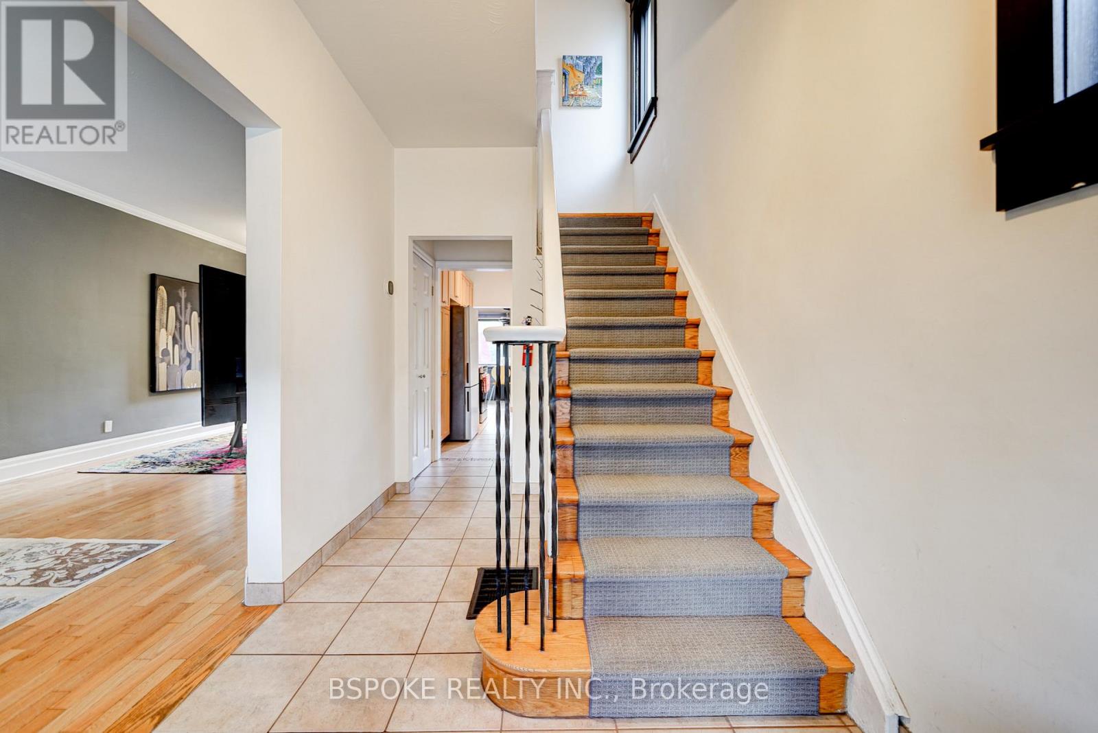 27 ROWLAND STREET, Toronto (High Park North), Ontario, M6P1M2 — Photo 4
