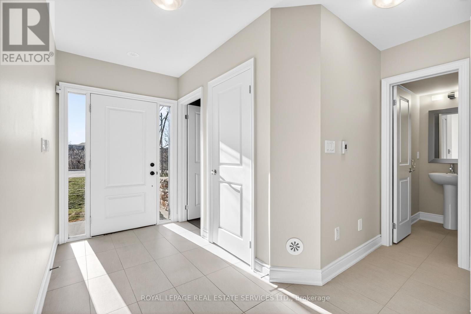 2193 LILLYKIN STREET, Oakville (RO River Oaks), Ontario, L6H7H2 — Photo 3