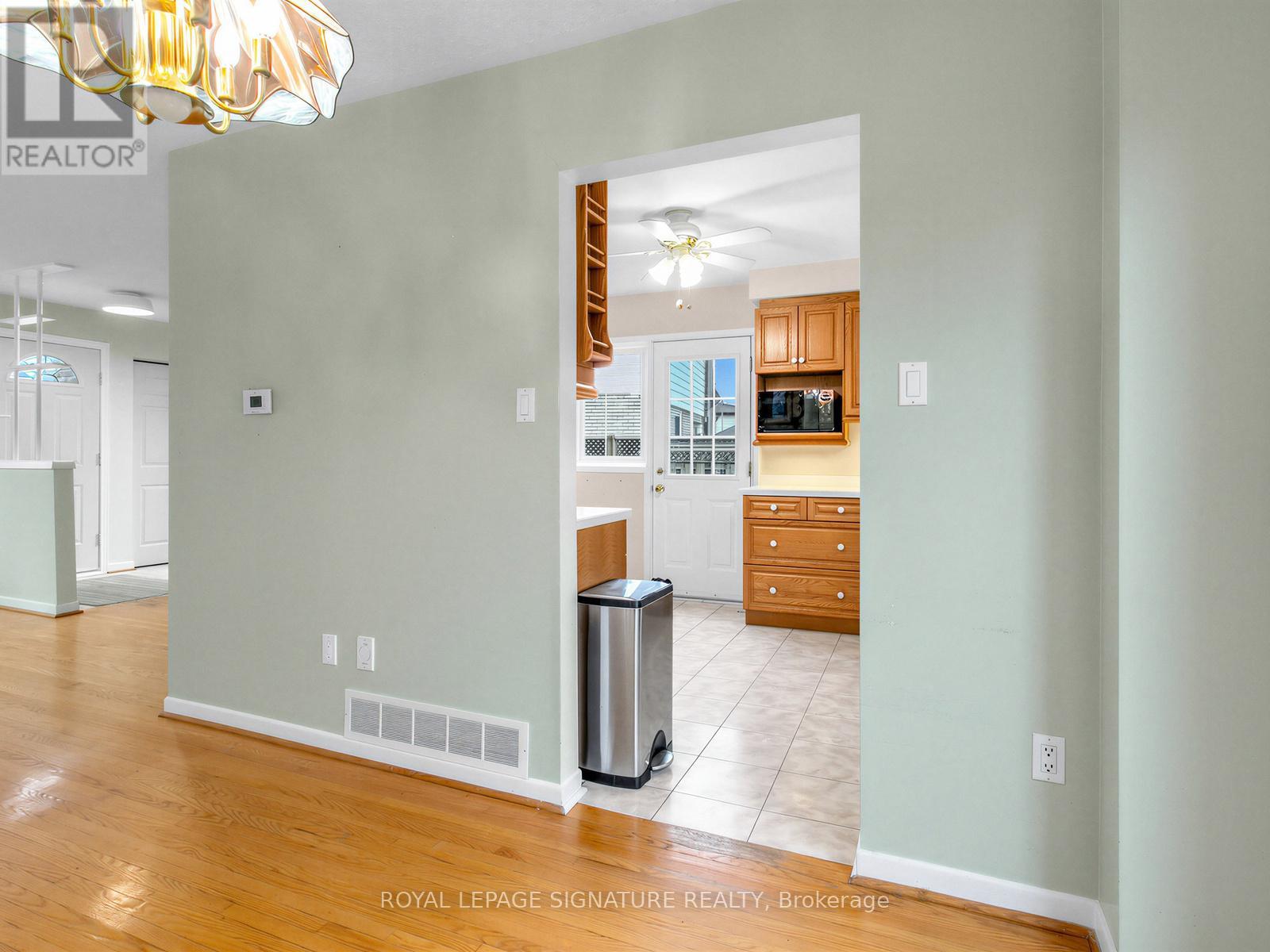 3193 CORRIGAN DRIVE, Mississauga (Applewood), Ontario, L4Y3C5 — Photo 10