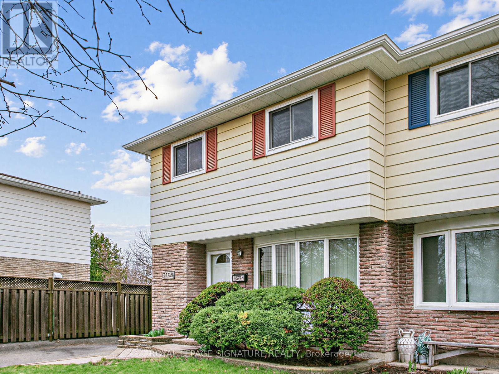 3193 CORRIGAN DRIVE, Mississauga (Applewood), Ontario, L4Y3C5 — Photo 3