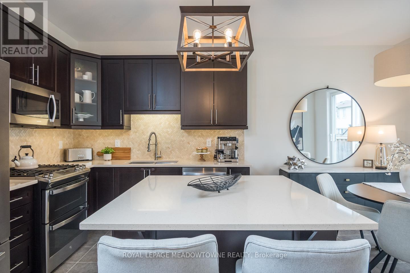 1031 SOLOMON COURT, Milton (WI Willmott), Ontario, L9T8G9 — Photo 11