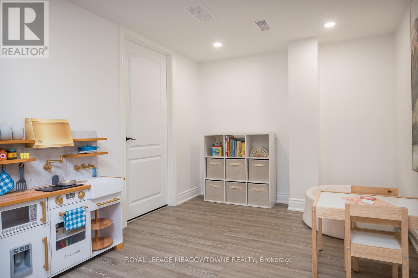 1031 SOLOMON COURT, Milton (WI Willmott), Ontario, L9T8G9 — Photo 34