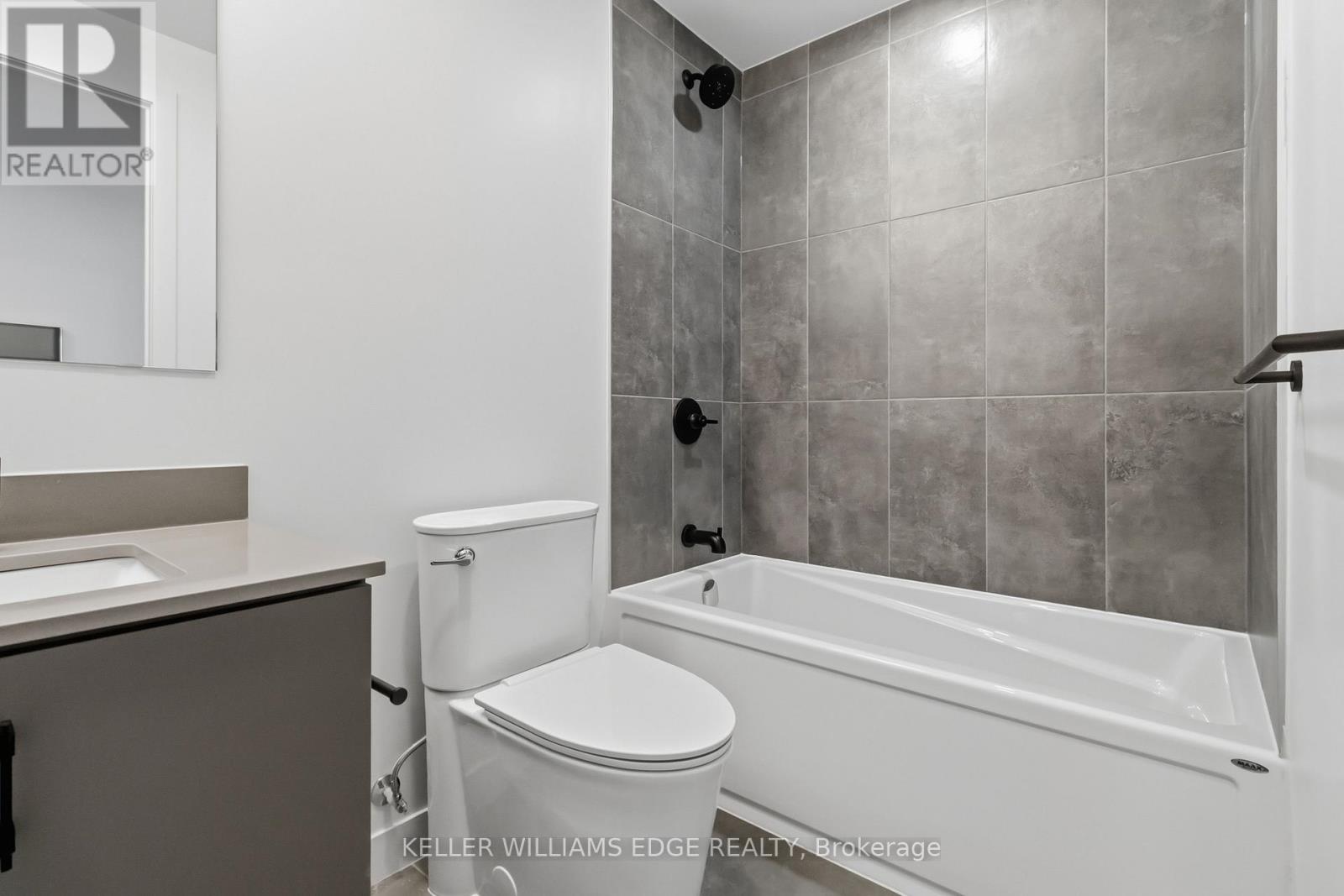 224 - 4878 POWERS COMMON, Burlington (Appleby), Ontario, L7M2B4 — Photo 7