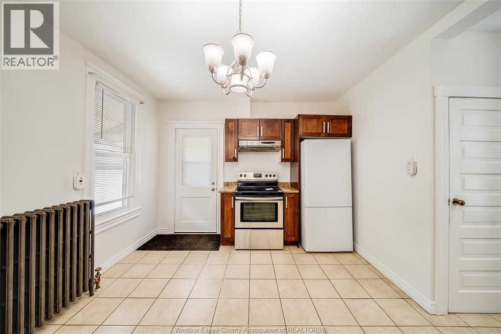 151 CURRY AVE, Windsor, Ontario, N9B2B4 — Photo 10