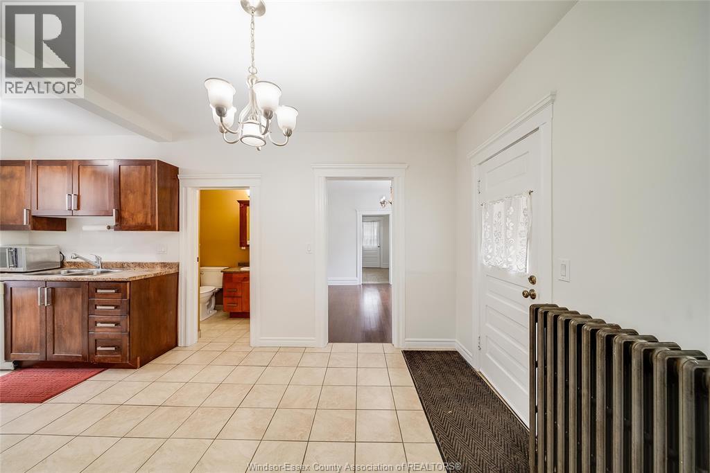 151 CURRY AVE, Windsor, Ontario, N9B2B4 — Photo 13