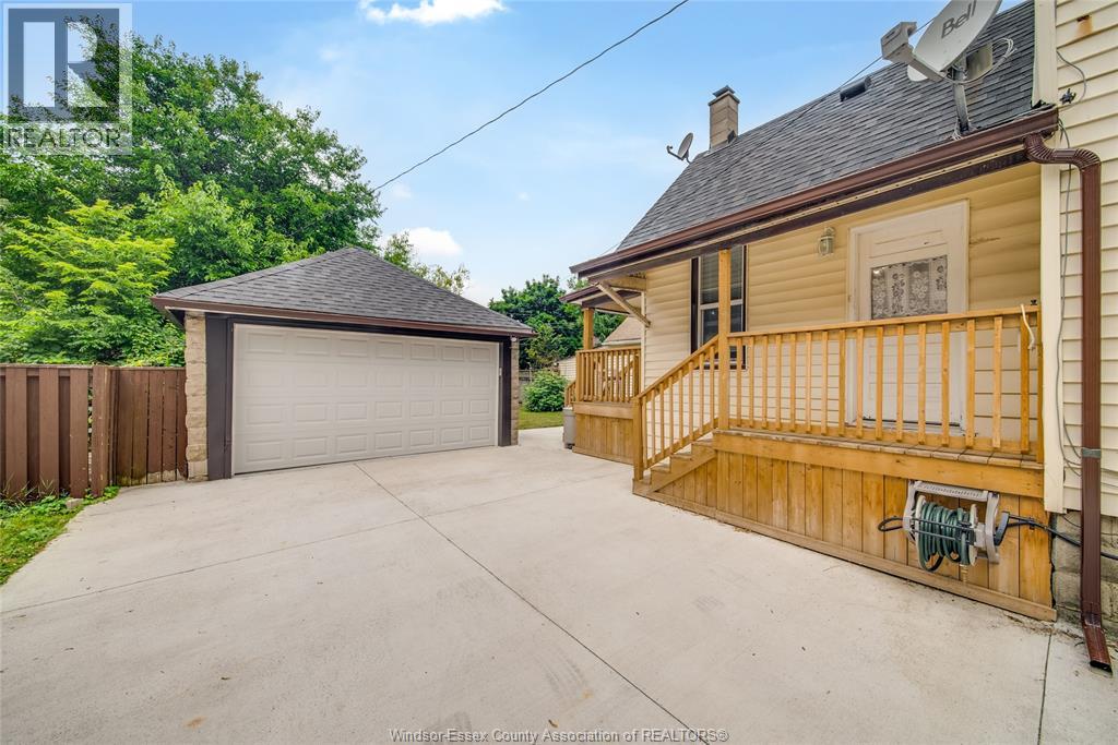 151 CURRY AVE, Windsor, Ontario, N9B2B4 — Photo 26