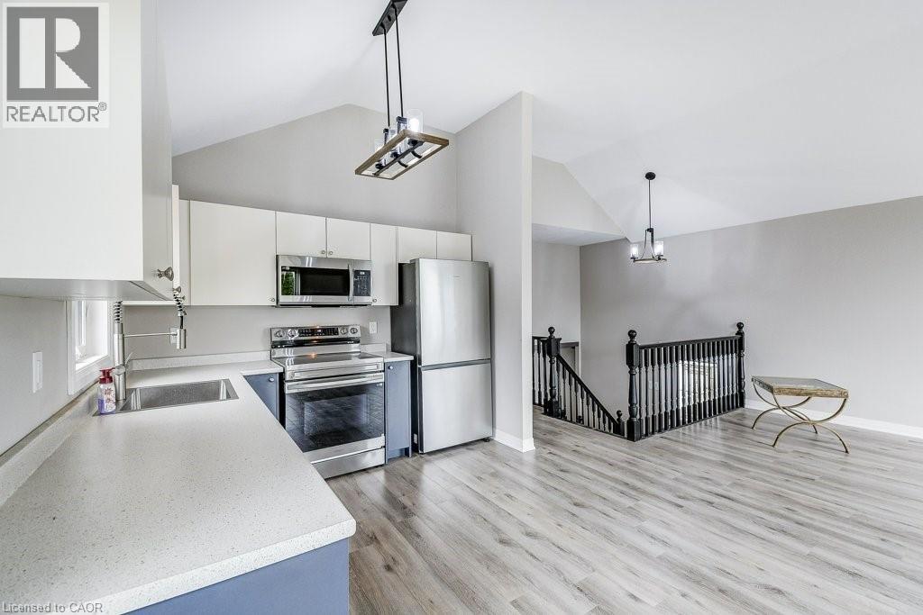 545 TRICO Drive, Cambridge, Ontario, N3H5M7 — Photo 17