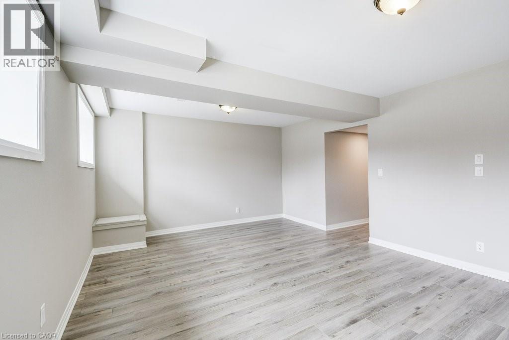 545 TRICO Drive, Cambridge, Ontario, N3H5M7 — Photo 32