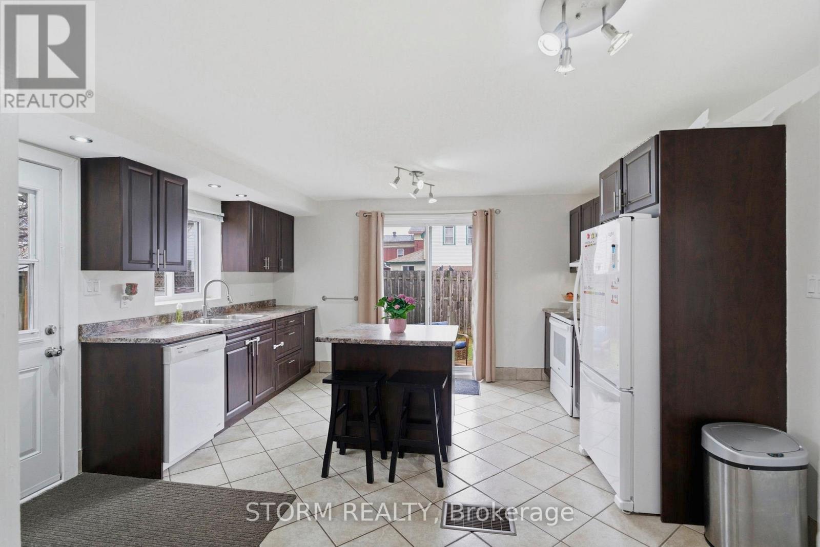 45 SEYMOUR AVENUE, Cornwall, Ontario, K6J4M3 — Photo 10