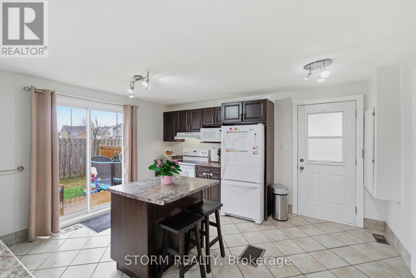 45 SEYMOUR AVENUE, Cornwall, Ontario, K6J4M3 — Photo 11