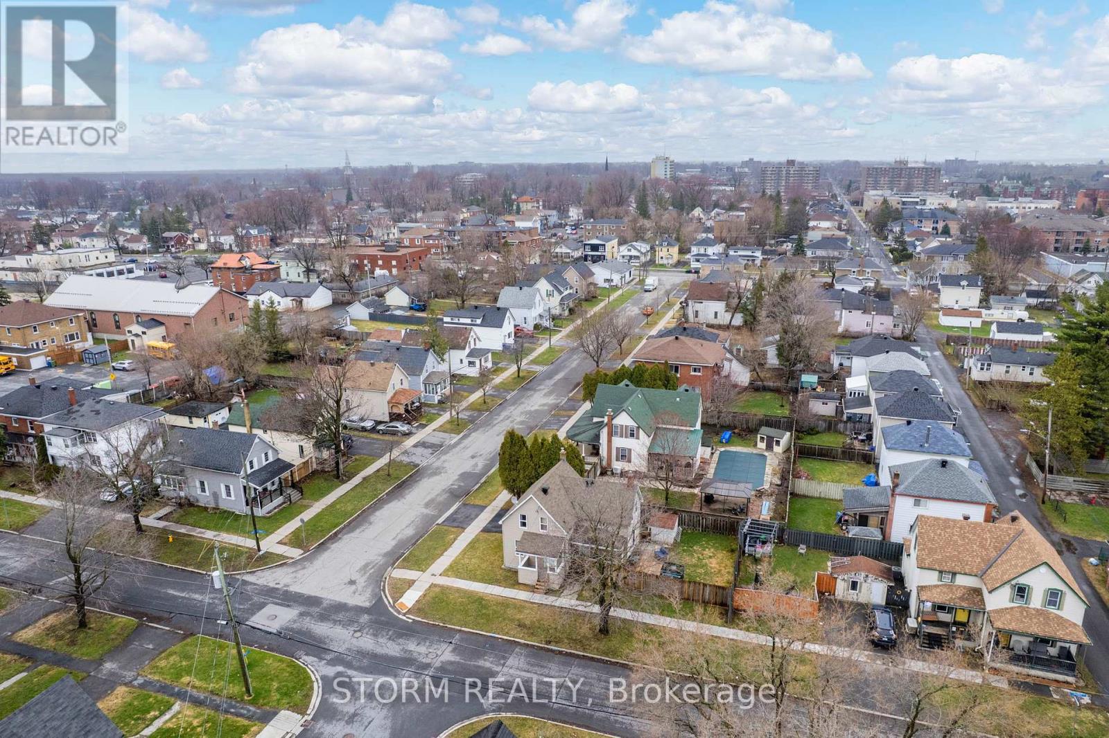 45 SEYMOUR AVENUE, Cornwall, Ontario, K6J4M3 — Photo 5