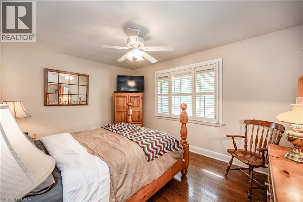 557 STILLWATER Crescent, Burlington, Ontario, L7T3M8 — Photo 10