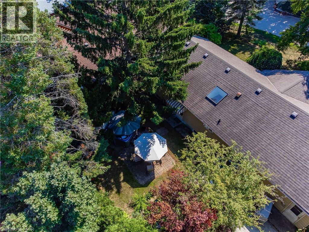 557 STILLWATER Crescent, Burlington, Ontario, L7T3M8 — Photo 28