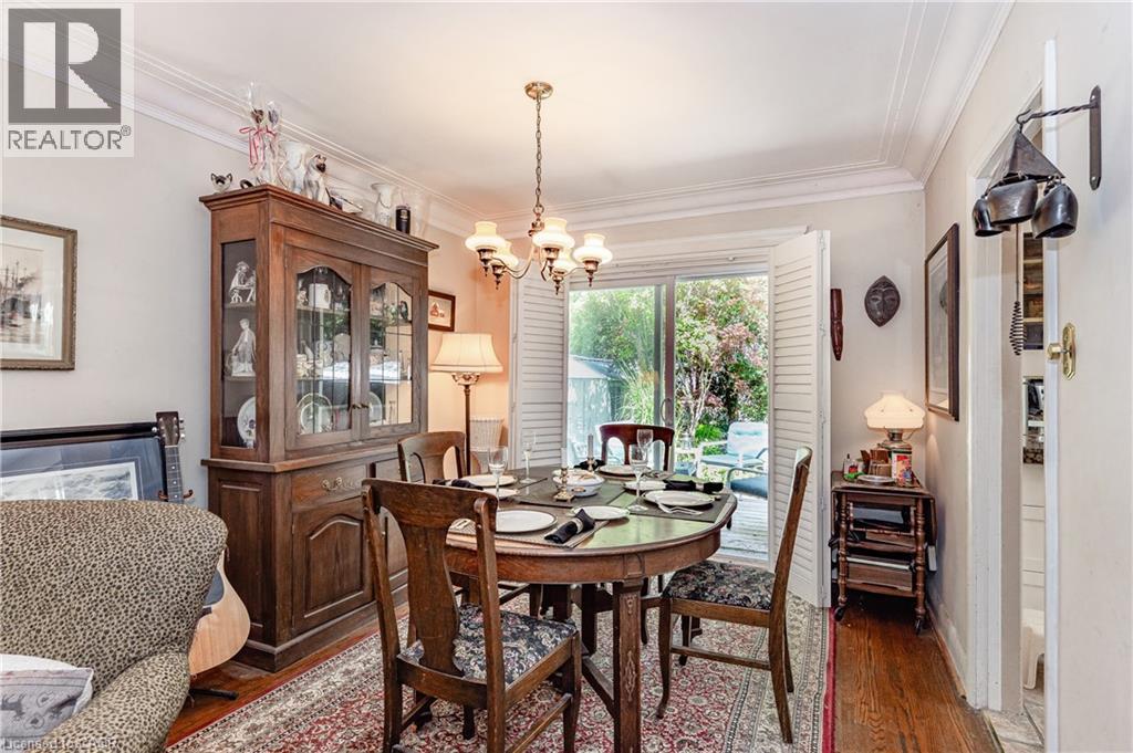 557 STILLWATER Crescent, Burlington, Ontario, L7T3M8 — Photo 4