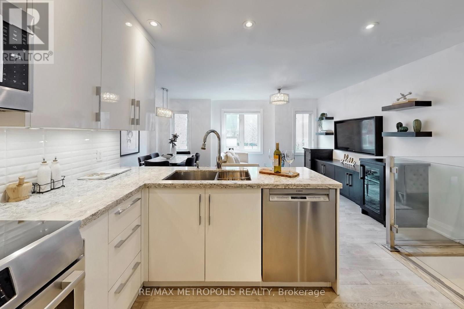 404 - 12 SUDBURY STREET, Toronto (Niagara), Ontario, M6J3W7 — Photo 17