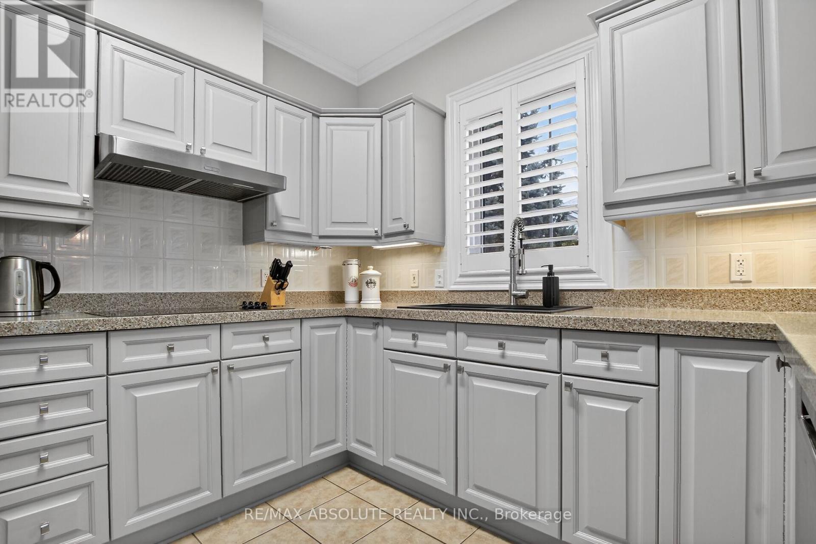 19 GOLDORA PRIVATE, Ottawa, Ontario, K2T1K8 — Photo 14