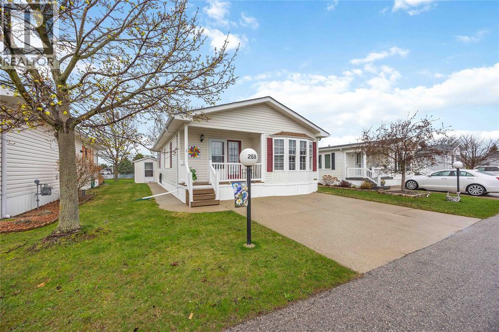 5700 Blackwell Sideroad Unit# 259, Sarnia, Ontario, N7W1B7 — Photo 3