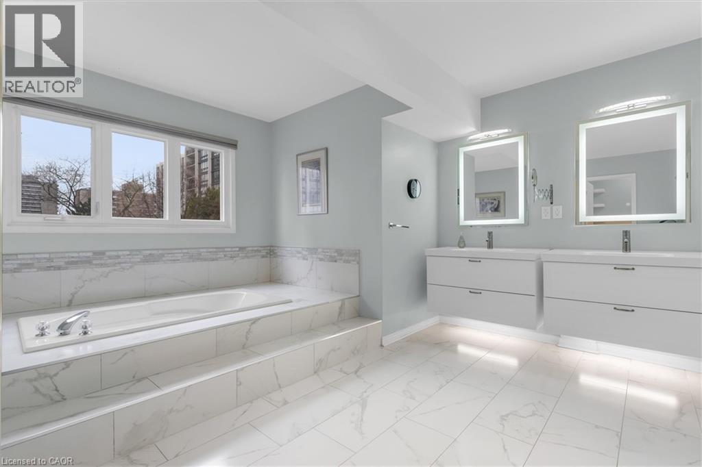 47 WINDHAVEN Place, Oakville, Ontario, L6L6L1 — Photo 36