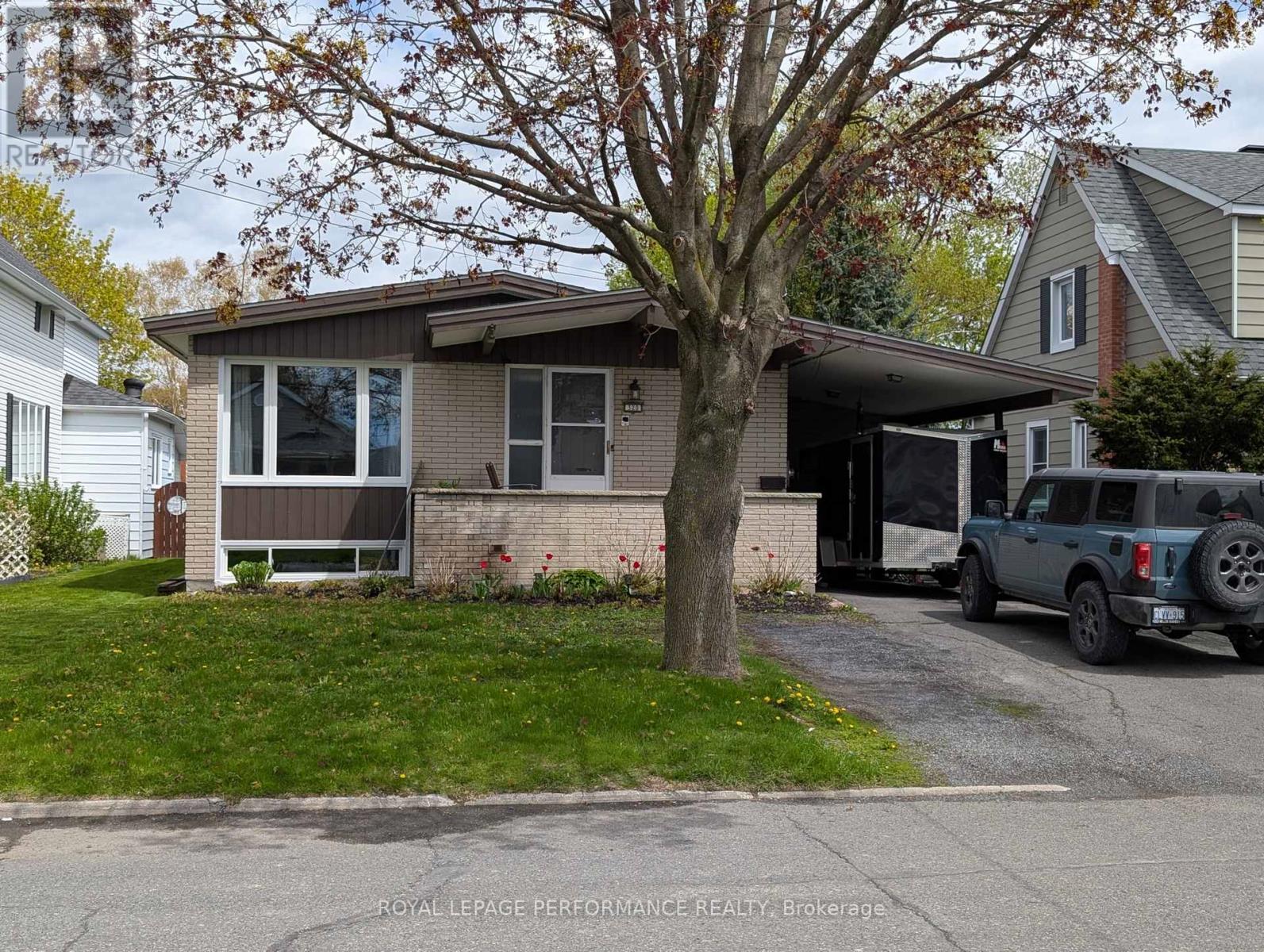 320 BALDWIN AVENUE, Cornwall, Ontario, K6H4J5 — Photo 2