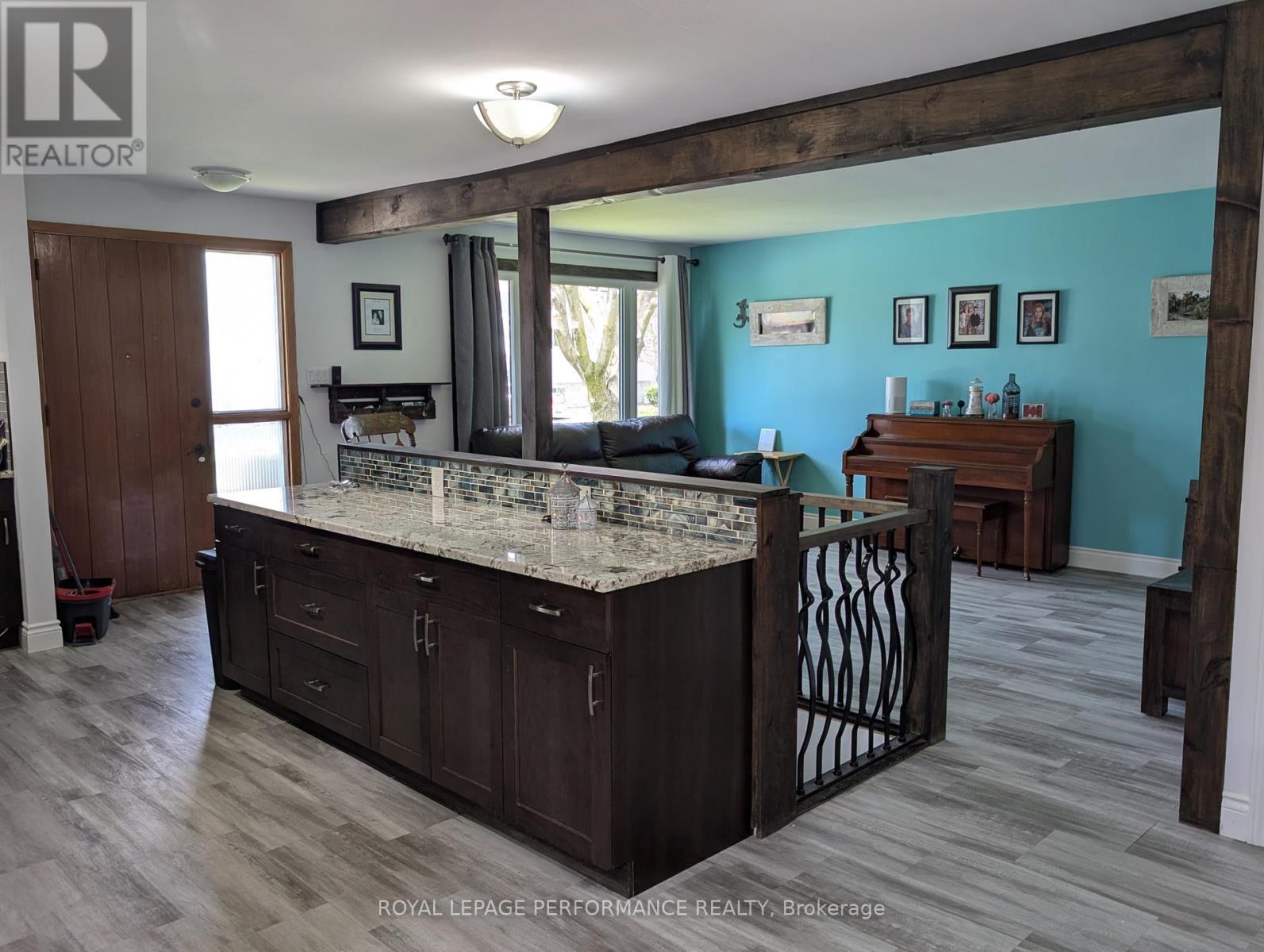 320 BALDWIN AVENUE, Cornwall, Ontario, K6H4J5 — Photo 5
