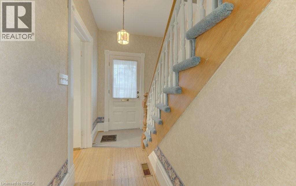 416 MARGARET Street, Cambridge, Ontario, N3H3X7 — Photo 2