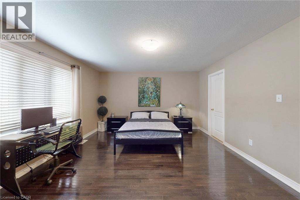 34 FOREST VALLEY Crescent, Dundas, Ontario, L9H0A7 — Photo 27