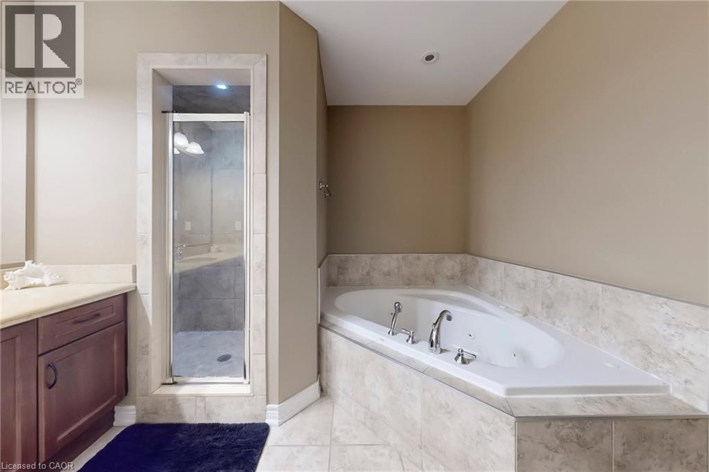 34 FOREST VALLEY Crescent, Dundas, Ontario, L9H0A7 — Photo 30