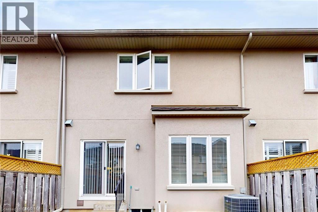 34 FOREST VALLEY Crescent, Dundas, Ontario, L9H0A7 — Photo 44