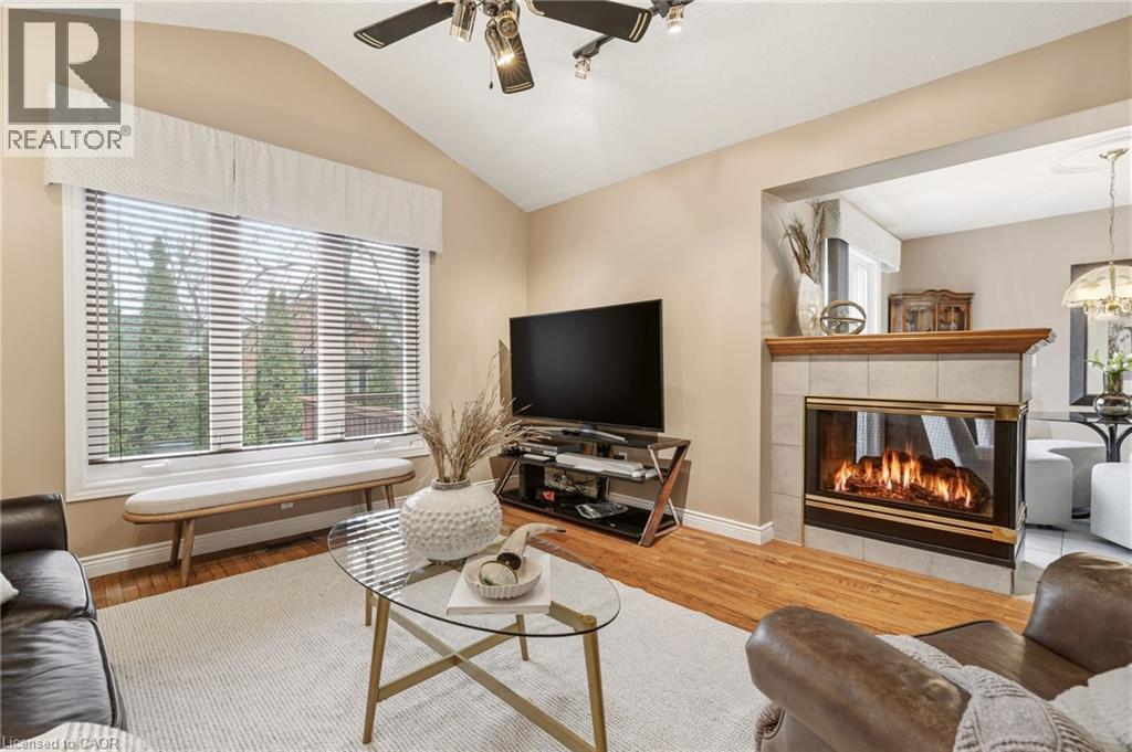 1156 AUGUSTUS Drive, Burlington, Ontario, L7S2K5 — Photo 17