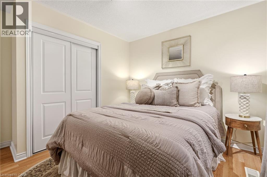 1156 AUGUSTUS Drive, Burlington, Ontario, L7S2K5 — Photo 28