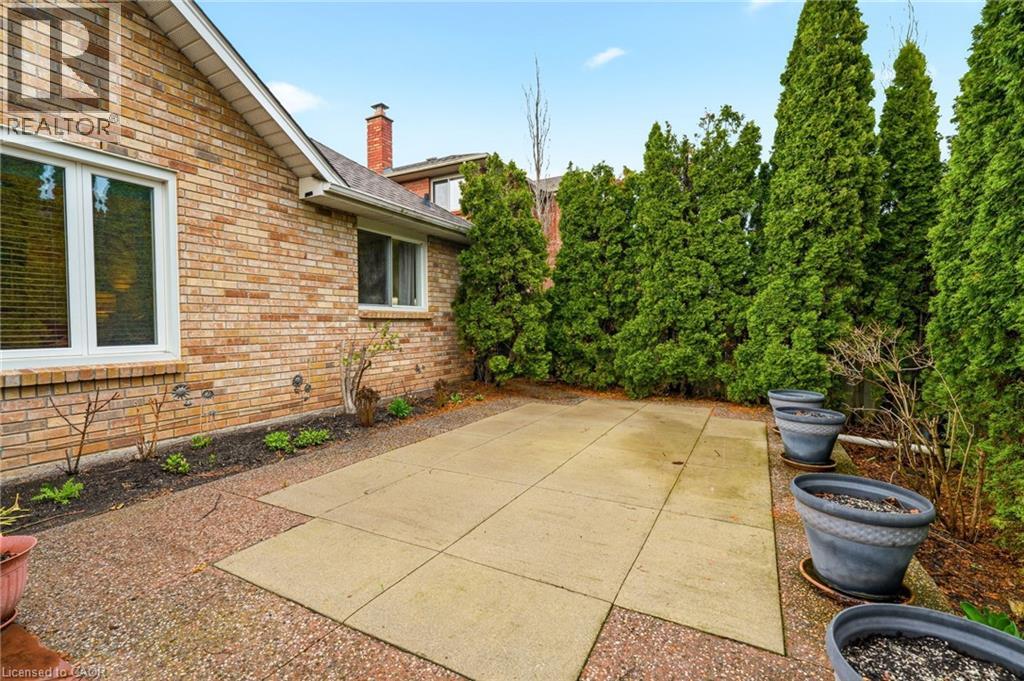 1156 AUGUSTUS Drive, Burlington, Ontario, L7S2K5 — Photo 47