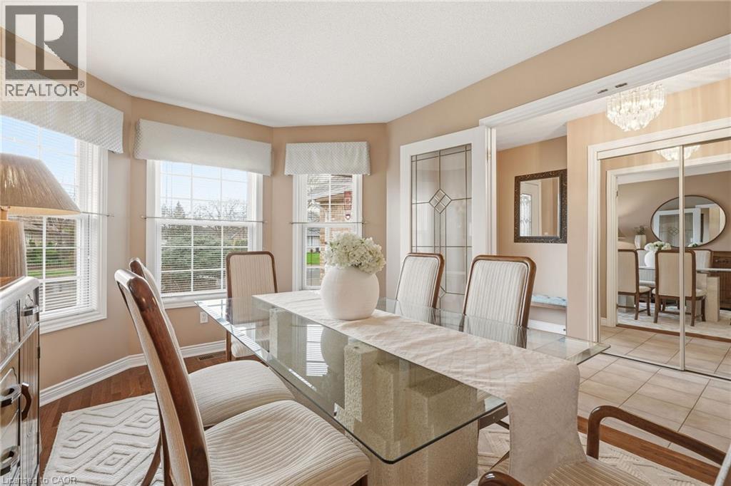 1156 AUGUSTUS Drive, Burlington, Ontario, L7S2K5 — Photo 8