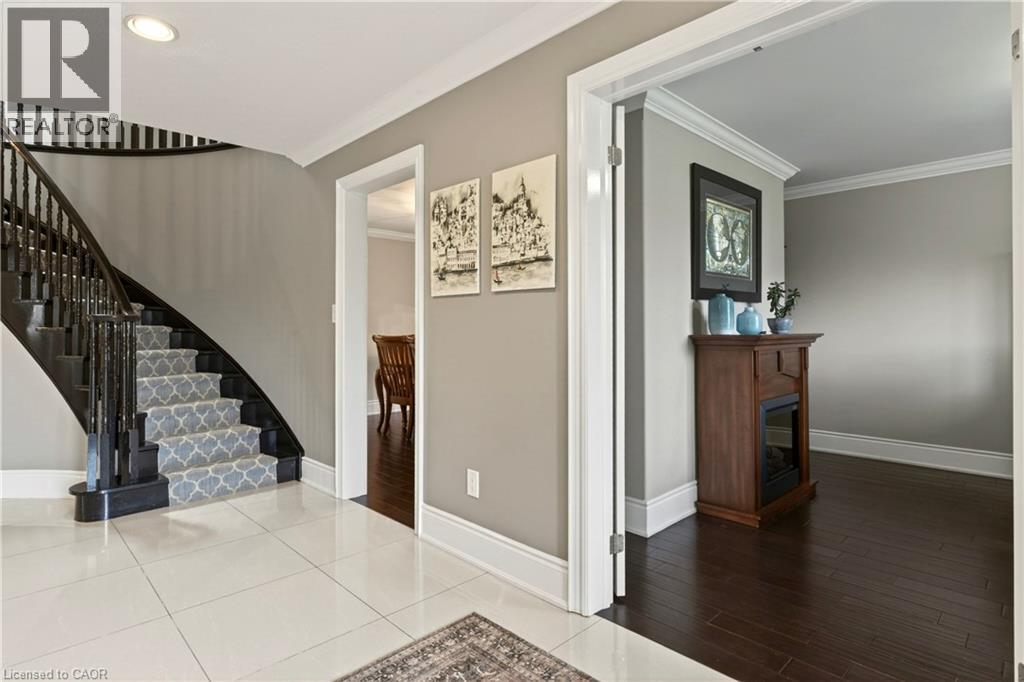 12 ARIES Court, Hamilton, Ontario, L8W3C8 — Photo 4