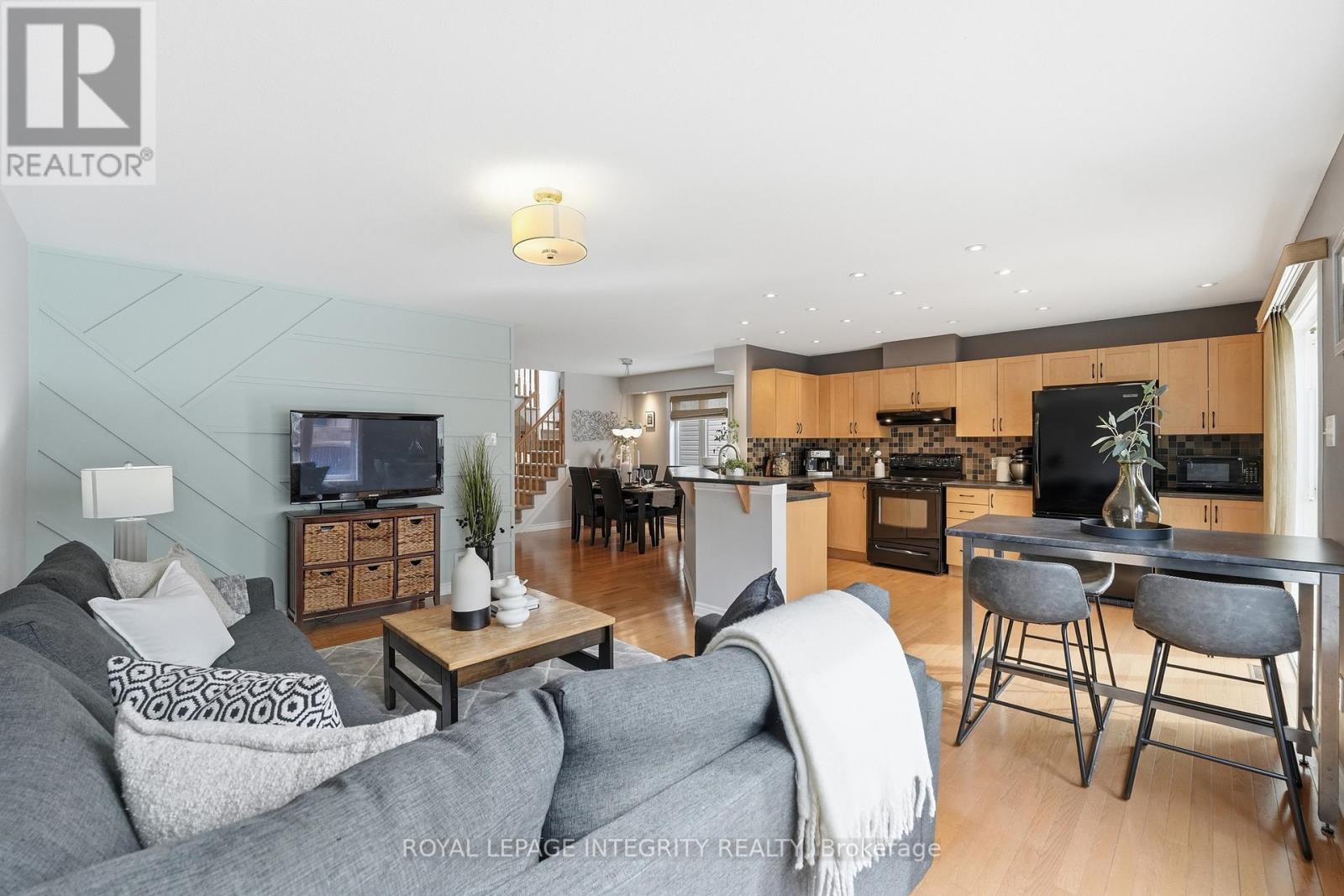 208 AQUILO CRESCENT, Ottawa, Ontario, K2S0L8 — Photo 10
